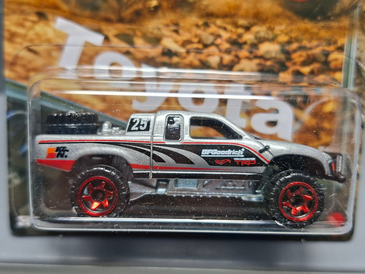 Hot Wheels 2025 Toyota Toyota Off-Road truck   (CP16)