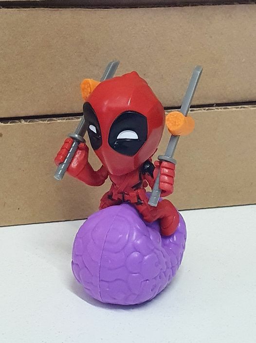 Marvel Bandai figurine Deadpool Chimichanga surprise rouge nuage
