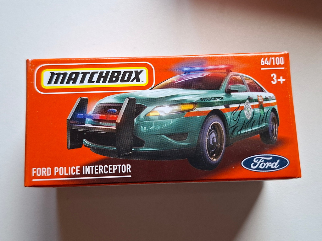 Matchbox Ford Police Interceptor  64/100 (NP32)