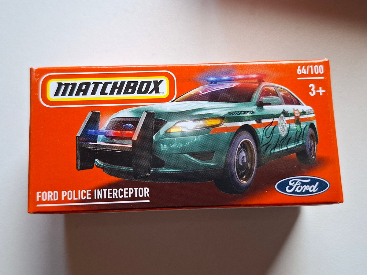 Matchbox Ford Police Interceptor  64/100 (NP32)