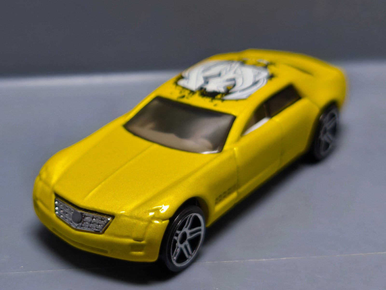 Hot Wheels Cadillac sixteen 2006-074   (A37)