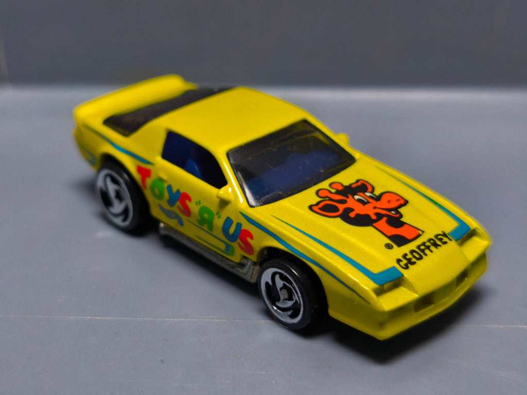 Hot Wheels 80's Camaro 1998 Exclusive Toys R Us jaune   (A21)
