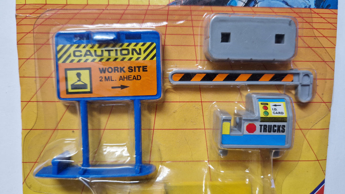 Matchbox 1991 Action pack construction Dump truck   (CT04)