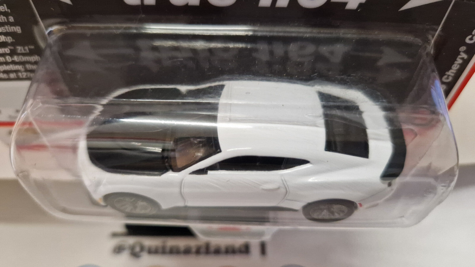 Auto World Modern Muscle 2019 Chevrolet Camaro ZL1, gloss white (NG47)