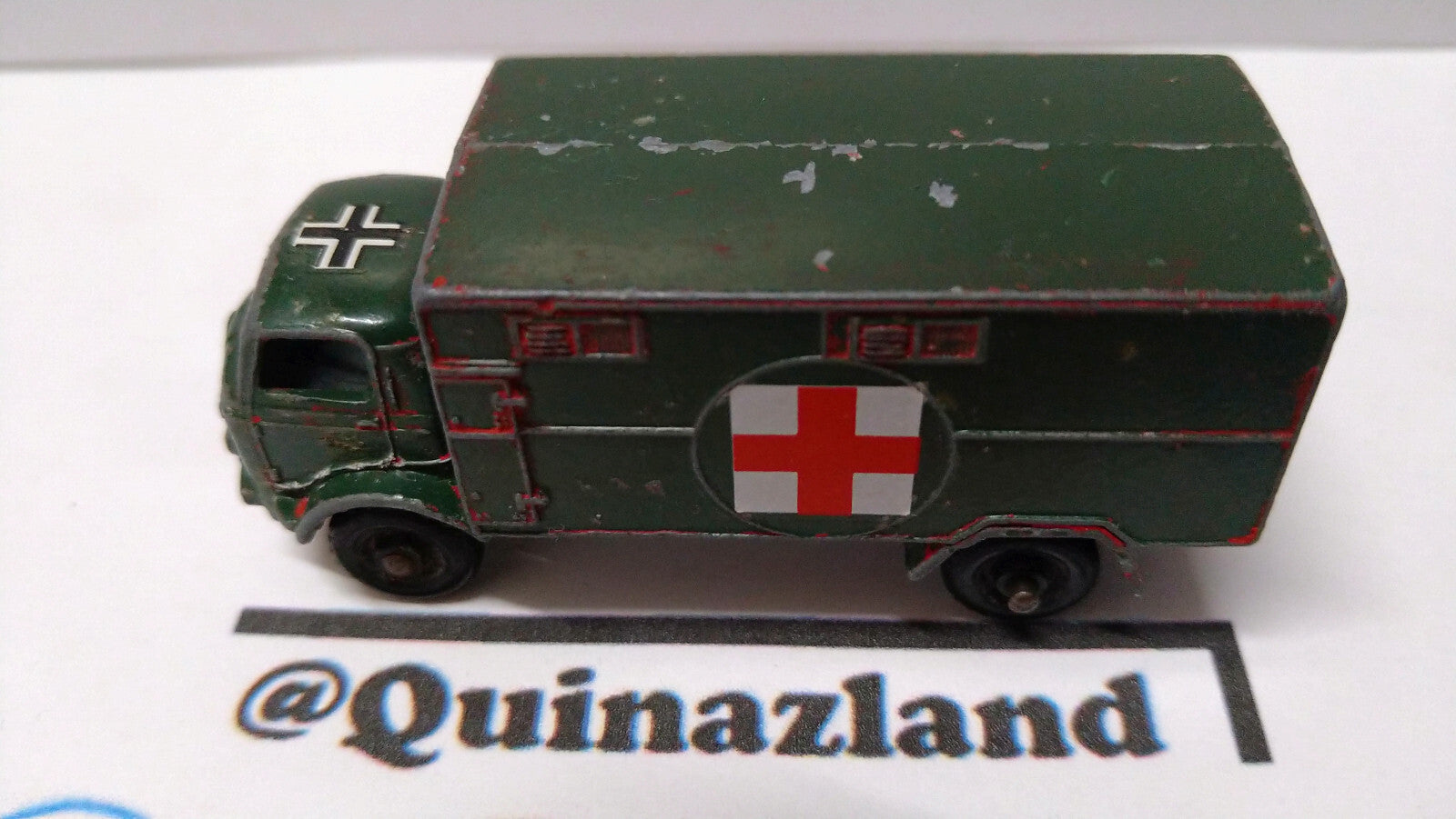 Lesney 1/64  Ford 3 ton 4x4 army ambulance   (A37)