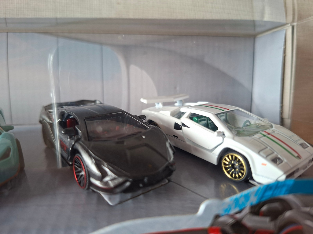 Majorette Ride  Cool Lamborghini Countach Centenario Urus Sian fkp (ET)