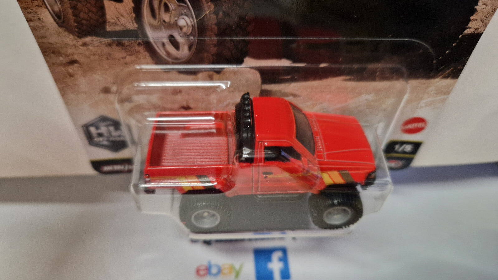 Hot Wheels 2025 Off Road 1987 TOYOTA PICKUP TRUCK   (NG22)