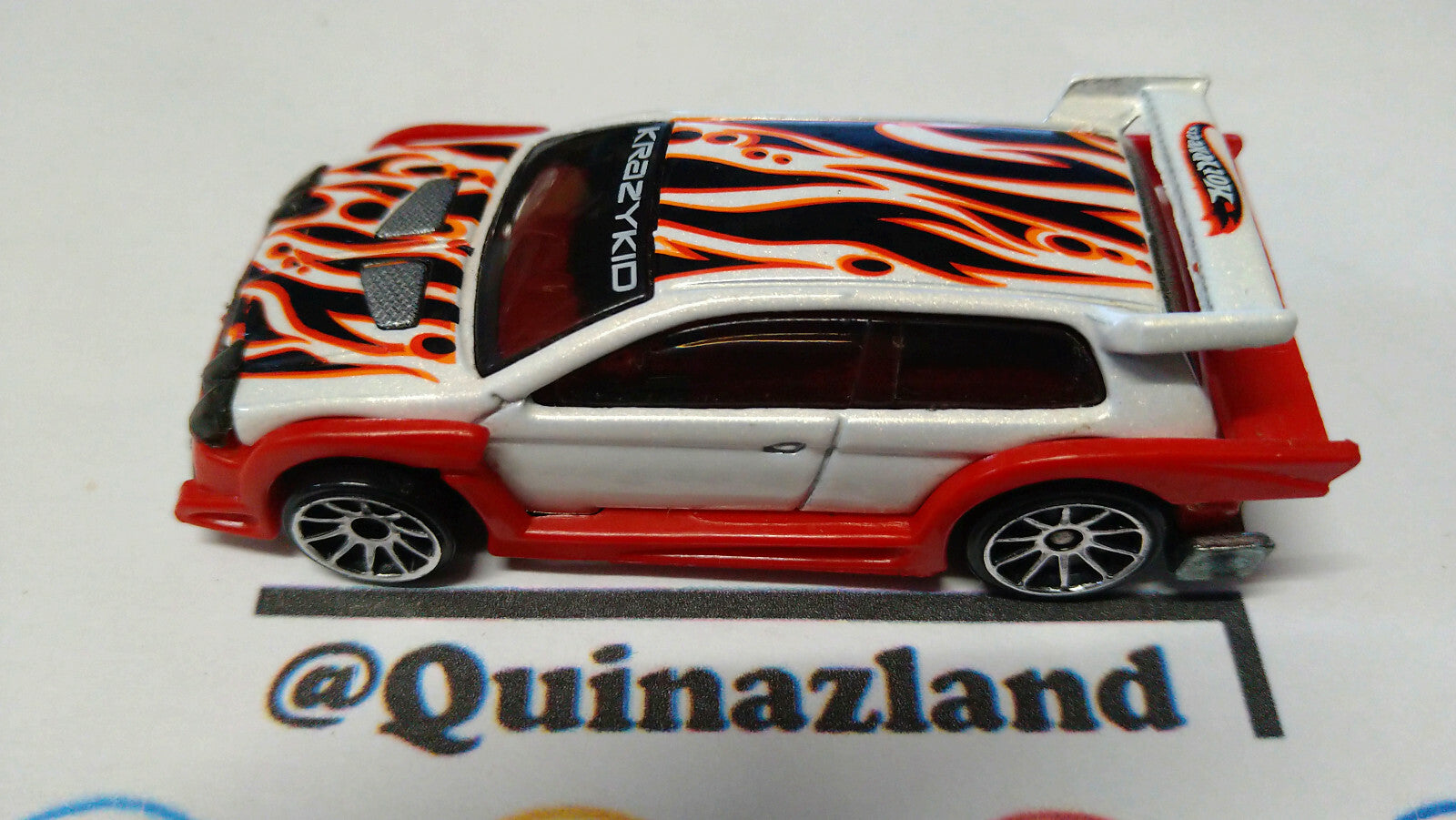 Hot Wheels Flight 03 First Editions 2003-031 (A16)