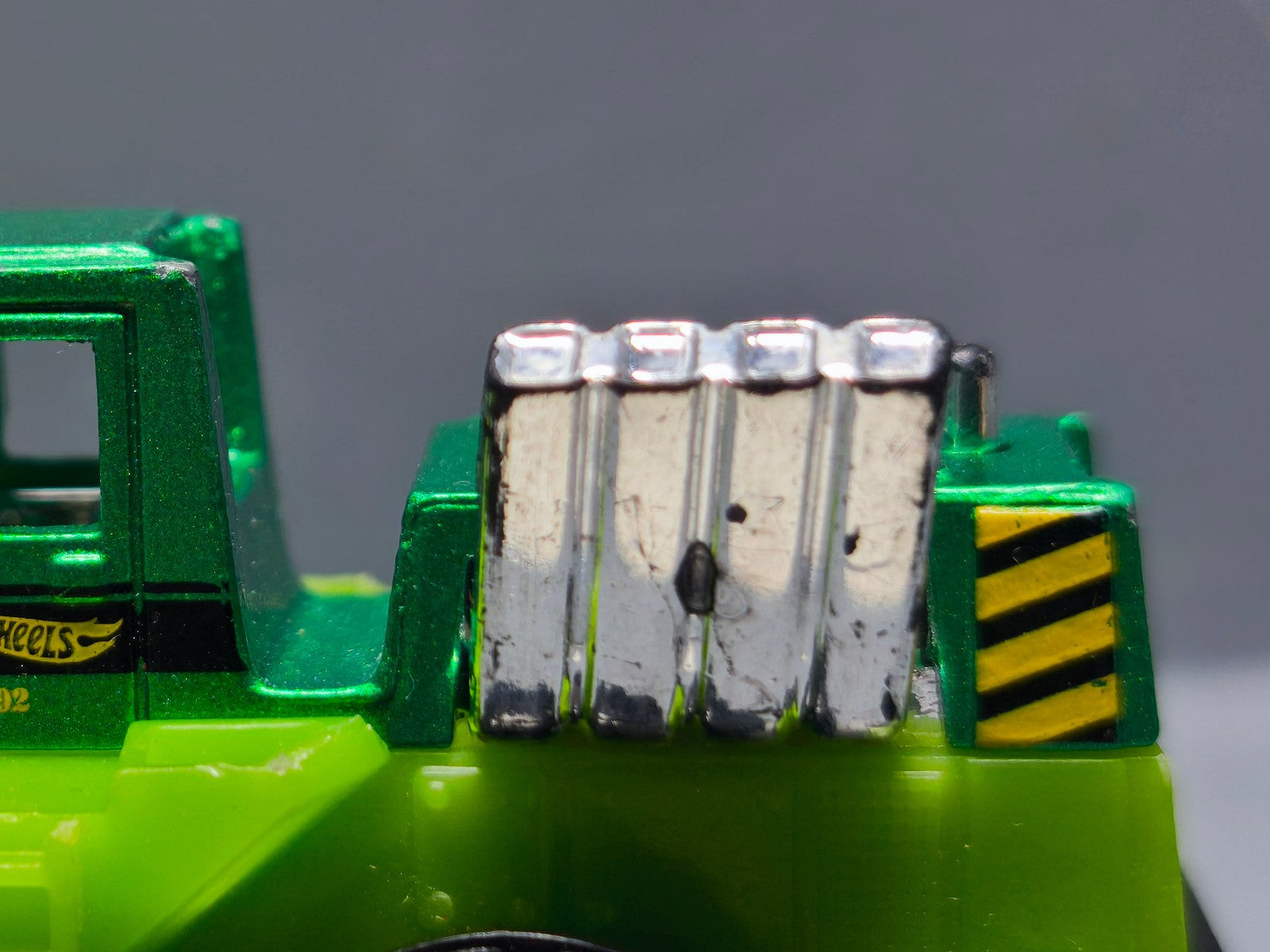 Hot Wheels 2011 Multipack  Wheel loader  (A38)