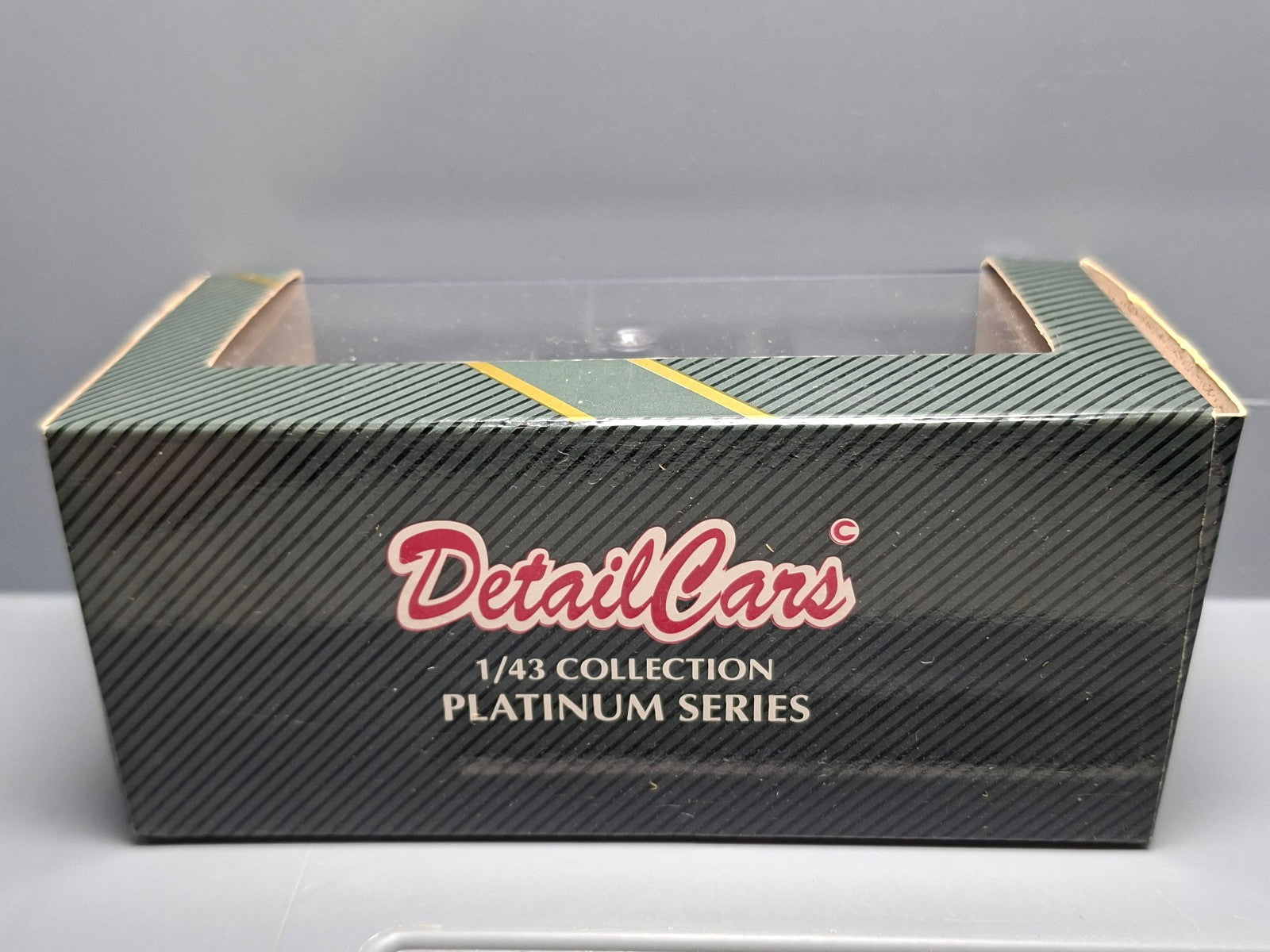 Detail cars platinium 1/43 Ford Taurus barew 1960 cabrio (NG35)