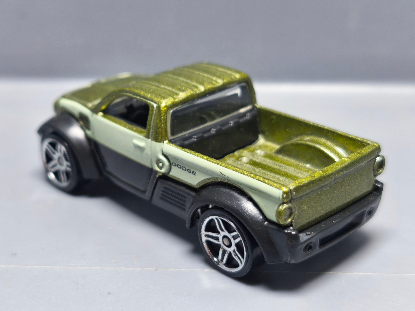 Hot Wheels 2012 exclusive multipack  Dodge M80  (A04)