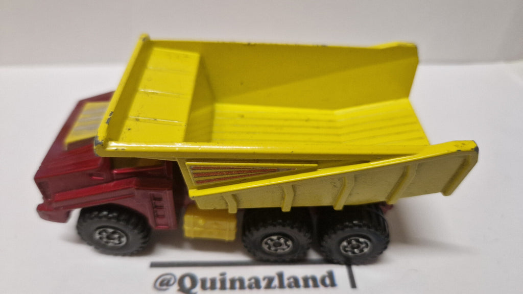 Matchbox  Super kings Big tipper   (NP14)
