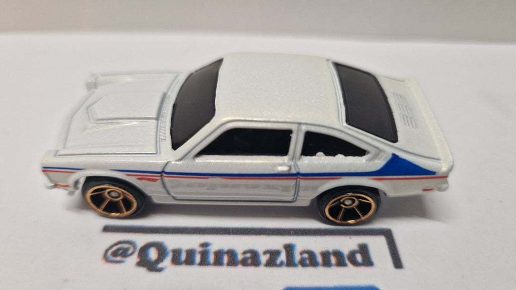 Hot Wheels Custom v8 vega 2010-129  (A25)