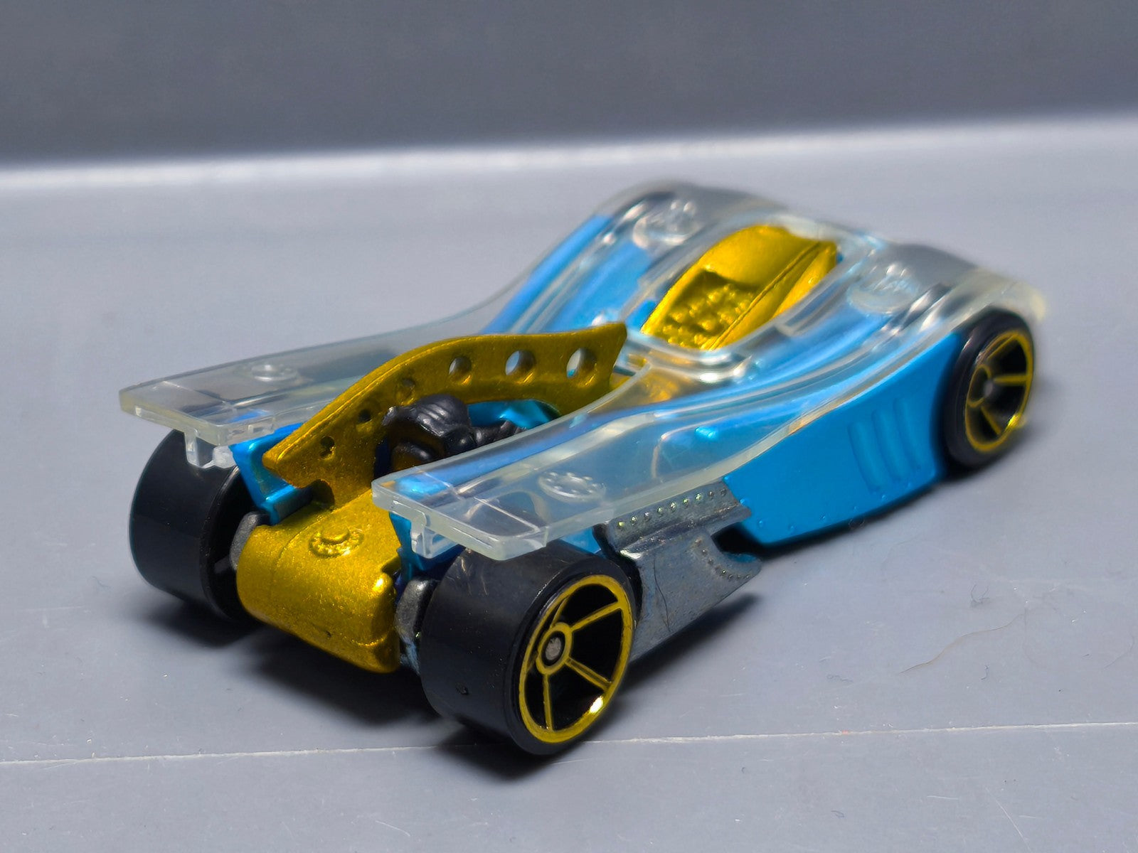 Hot Wheels Motoblade 2007 holiday hot rods  (A17)