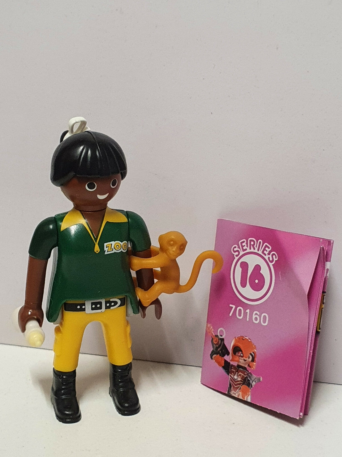 Playmobil 70160 Fi?ures série 16 figurine soignante zoo petit singe