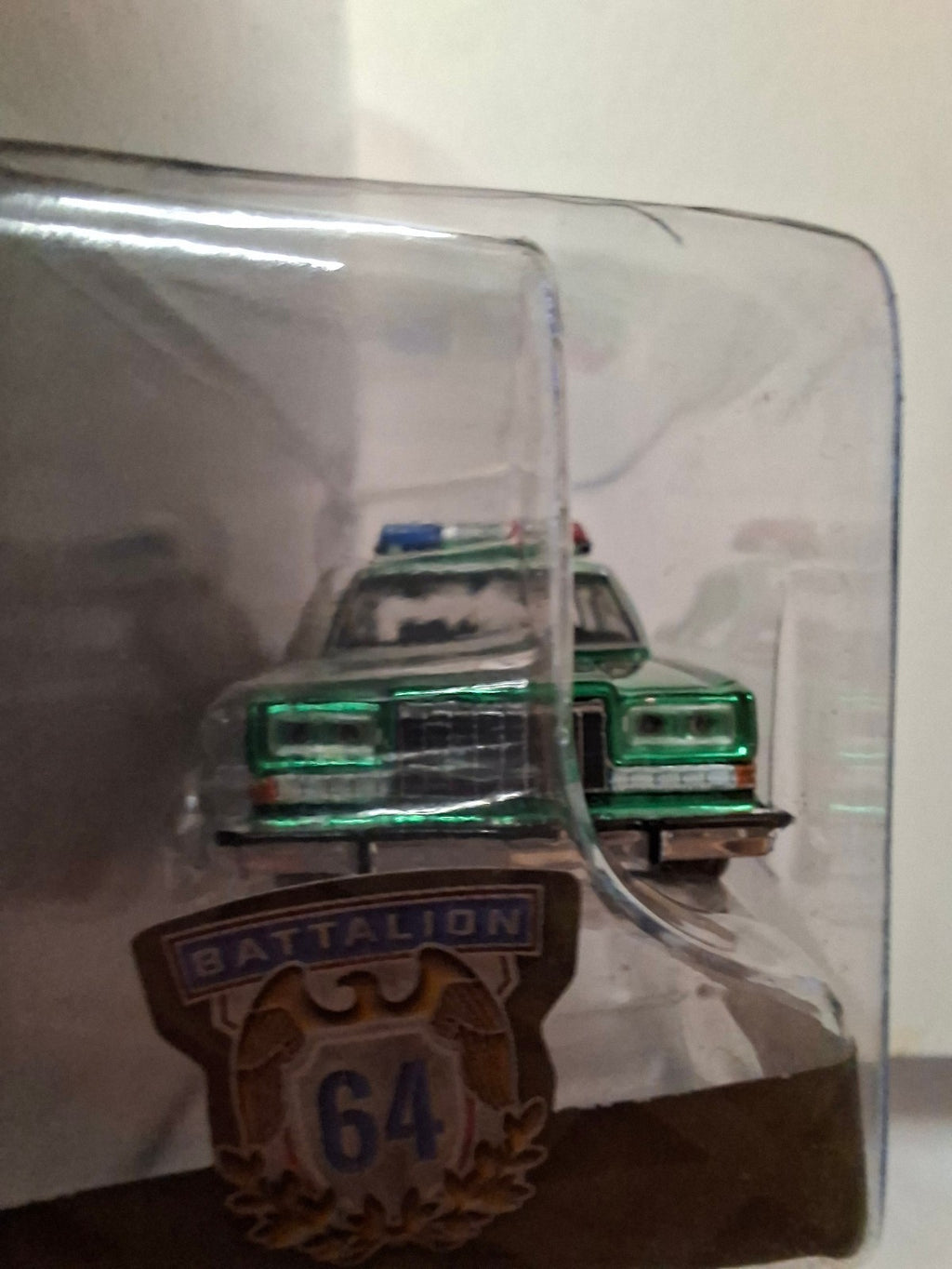 Greenlight  Battalion 64 series 5 Chase  1985 dodge diplomat U.S.  (NG32)