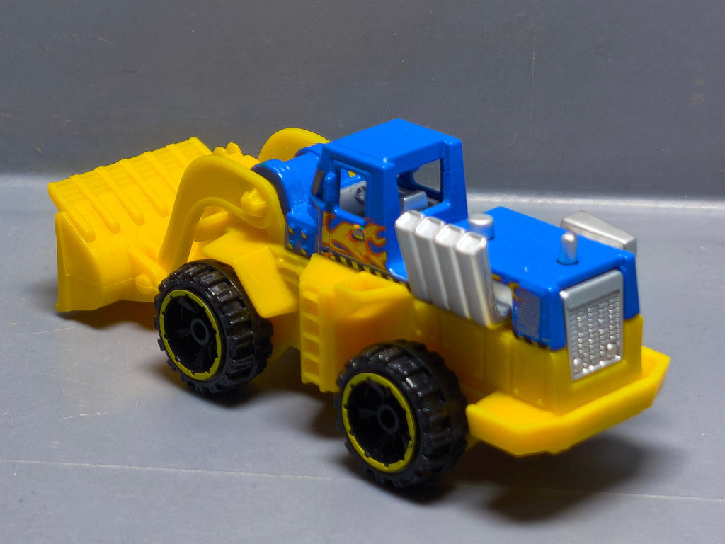 Hot Wheels 2013 mainline 044 Wheel loader (A39)