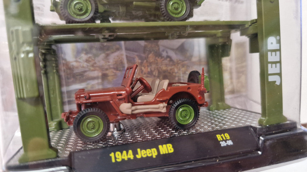 M2 Machines Auto-Lift Willy's Jeep 1944 Jeep MB  (NG25)