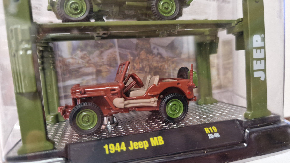 M2 Machines Auto-Lift Willy's Jeep 1944 Jeep MB  (NG25)