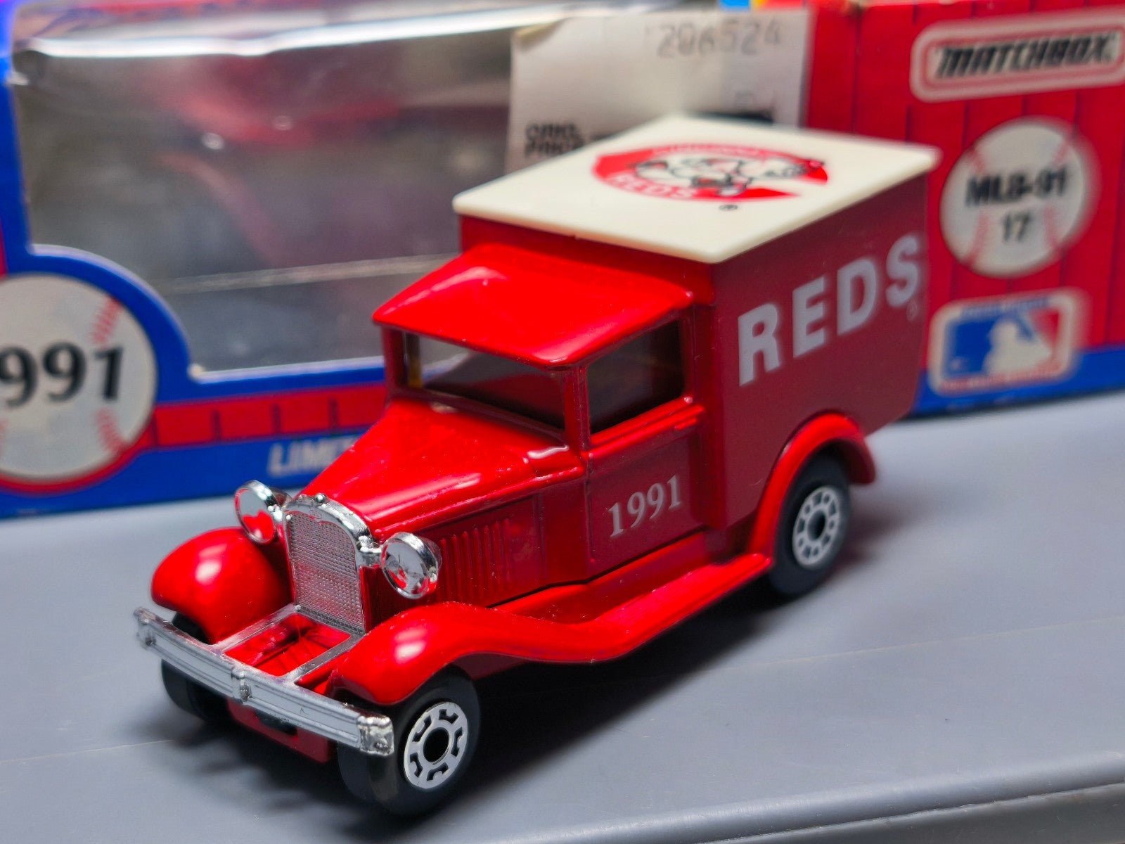 Matchbox Ford model A delivery Cincinnati reds  (CP11)