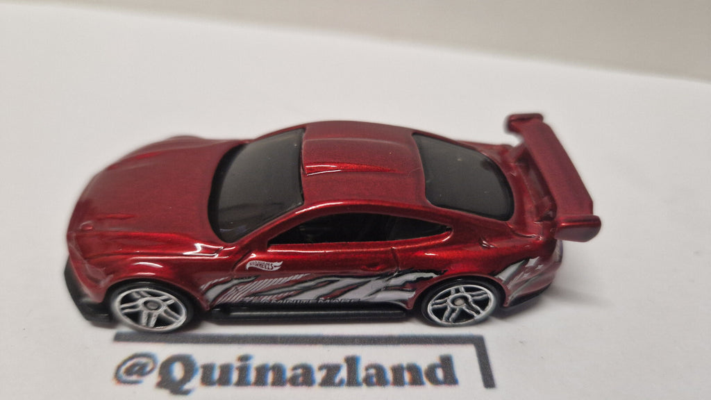 Hot Wheels 2024 multipack  Custom 18 Ford mustang GT    (A27)