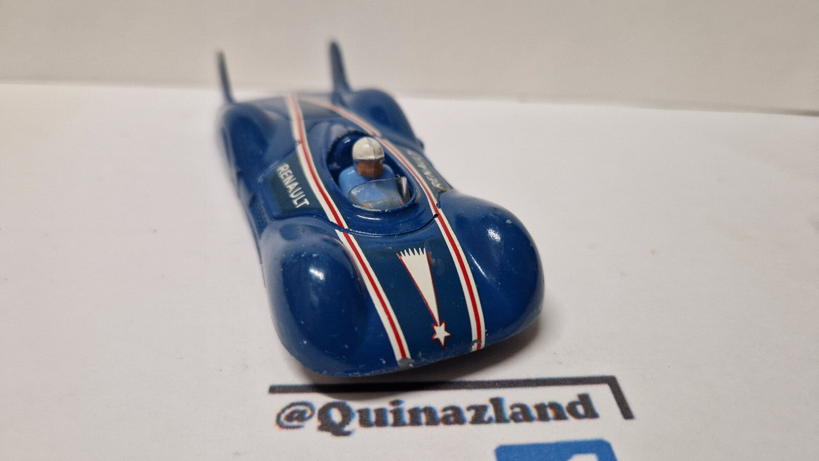 CIJ 1/43 Renault étoile vilante  (NP26)