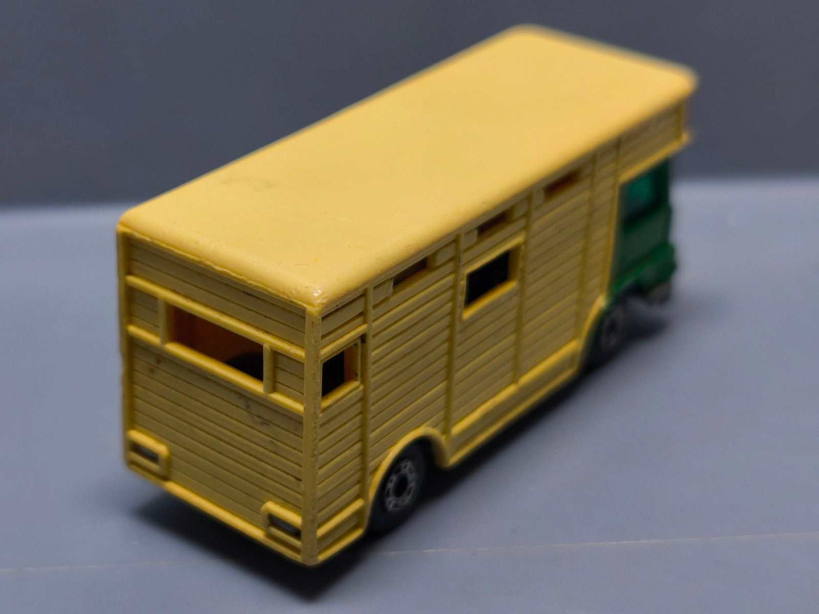 Matchbox Horse Box Bedford sans cheveaux (A17)