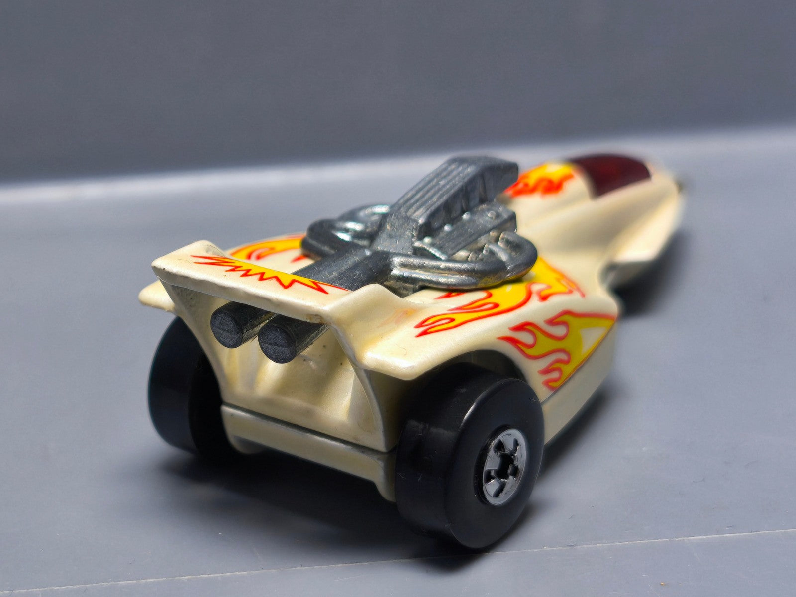 Hot Wheels Xt-3 1993-230 version dome rouge   (A39)