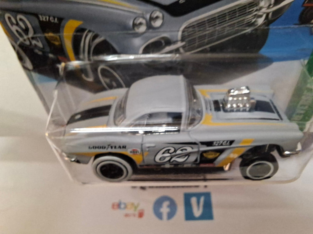 Hot Wheels '62 corvette    2025-182 (NP39)