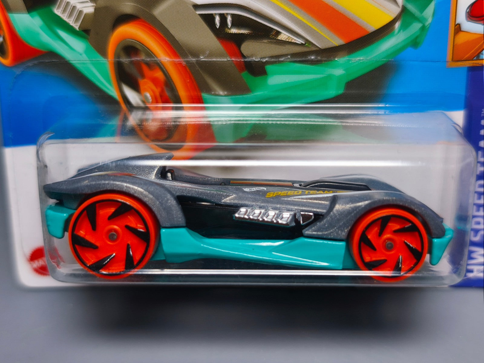 Hot Wheels Roadster bite   2022-022 (NP17)