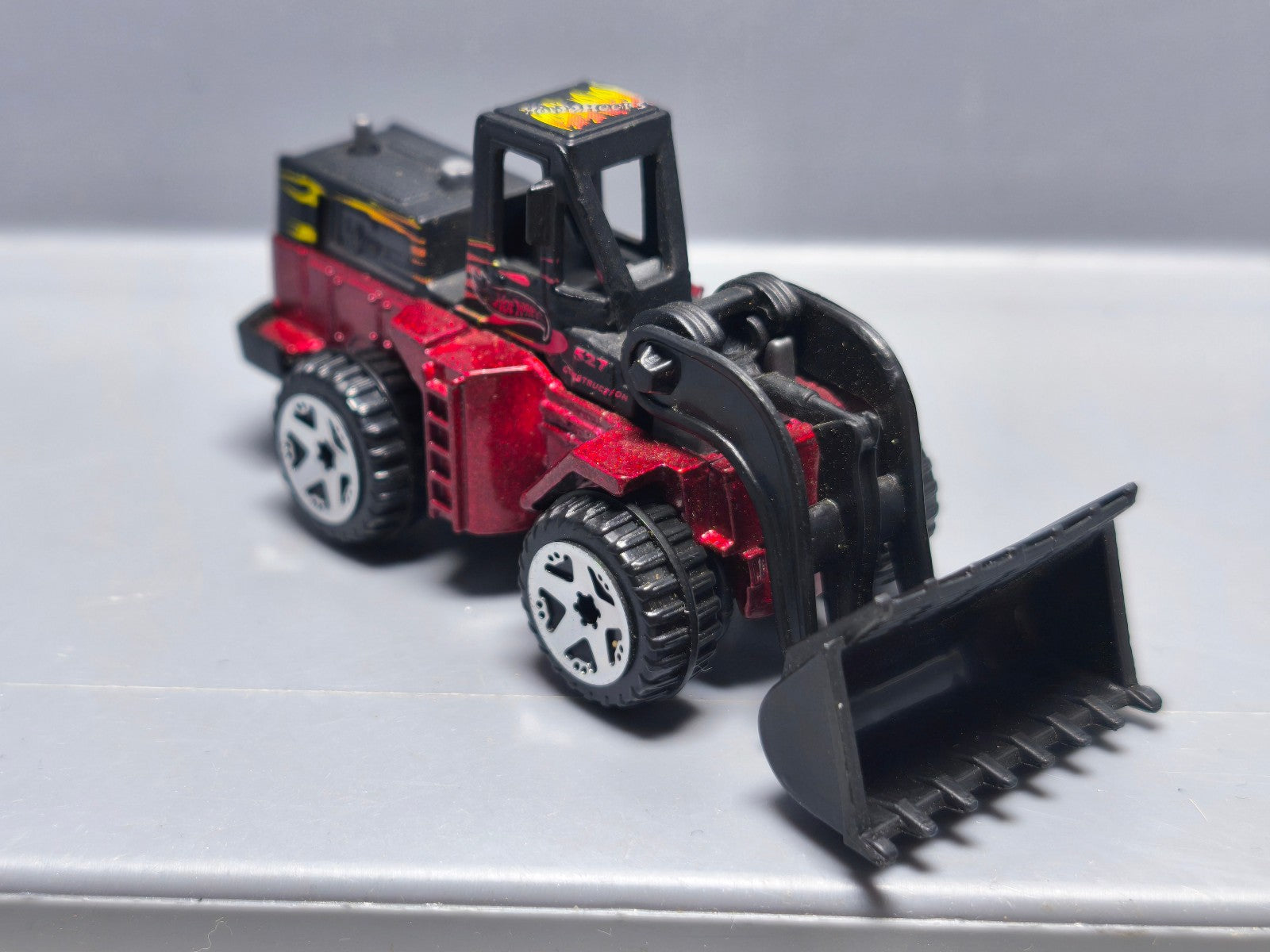 Hot Wheels 2002 mainline 186 Wheel loader  (A38)