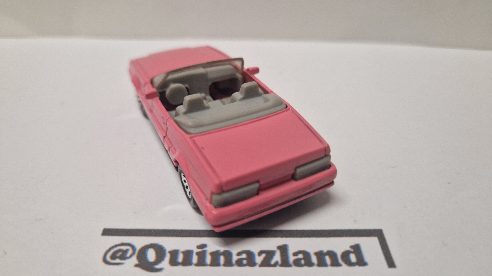 Matchbox 1988 mainline  Cadillac allanté (A15)