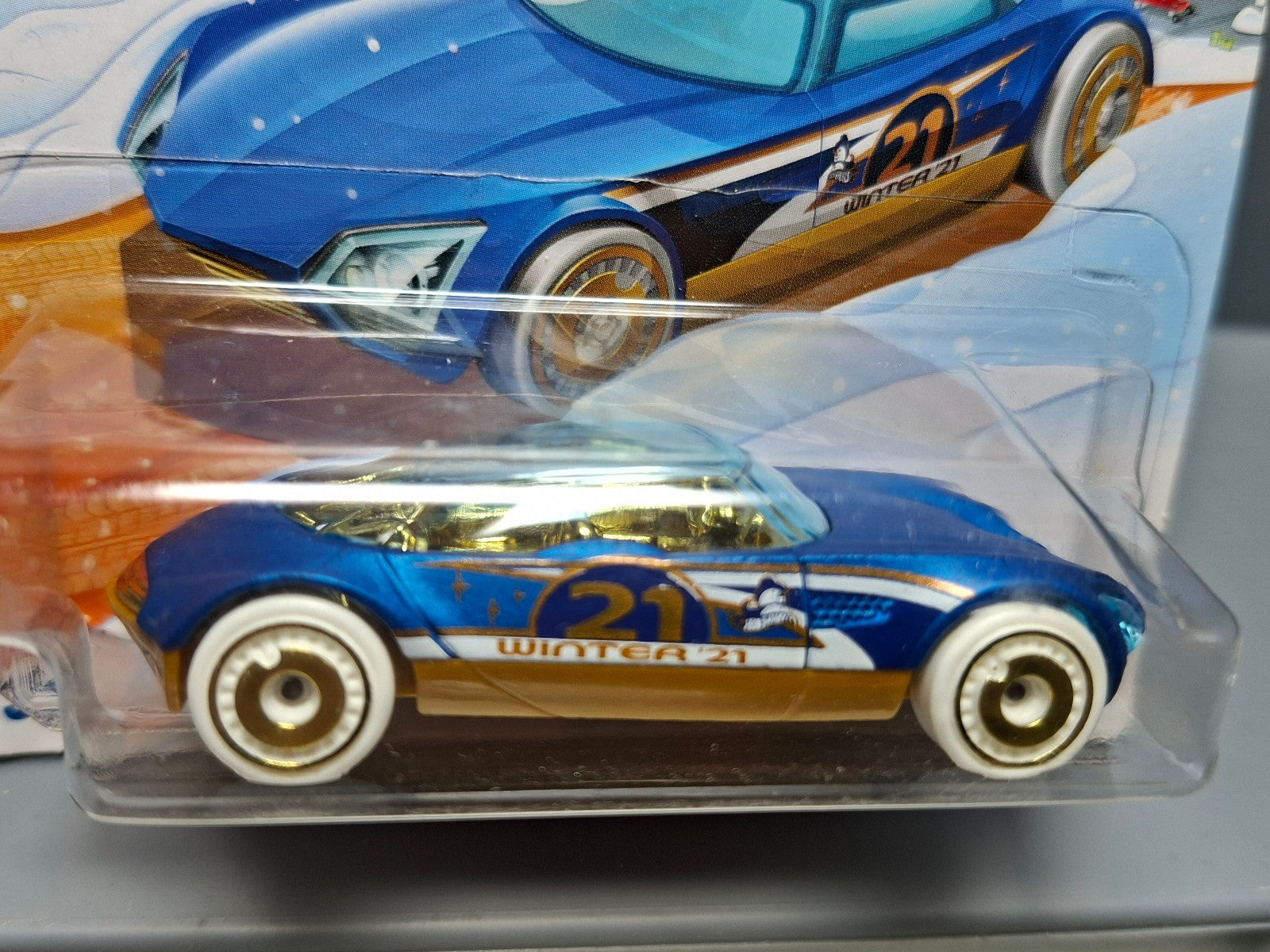 Hot Wheels 2021 holiday hot rods  Avant garde   (CP01)