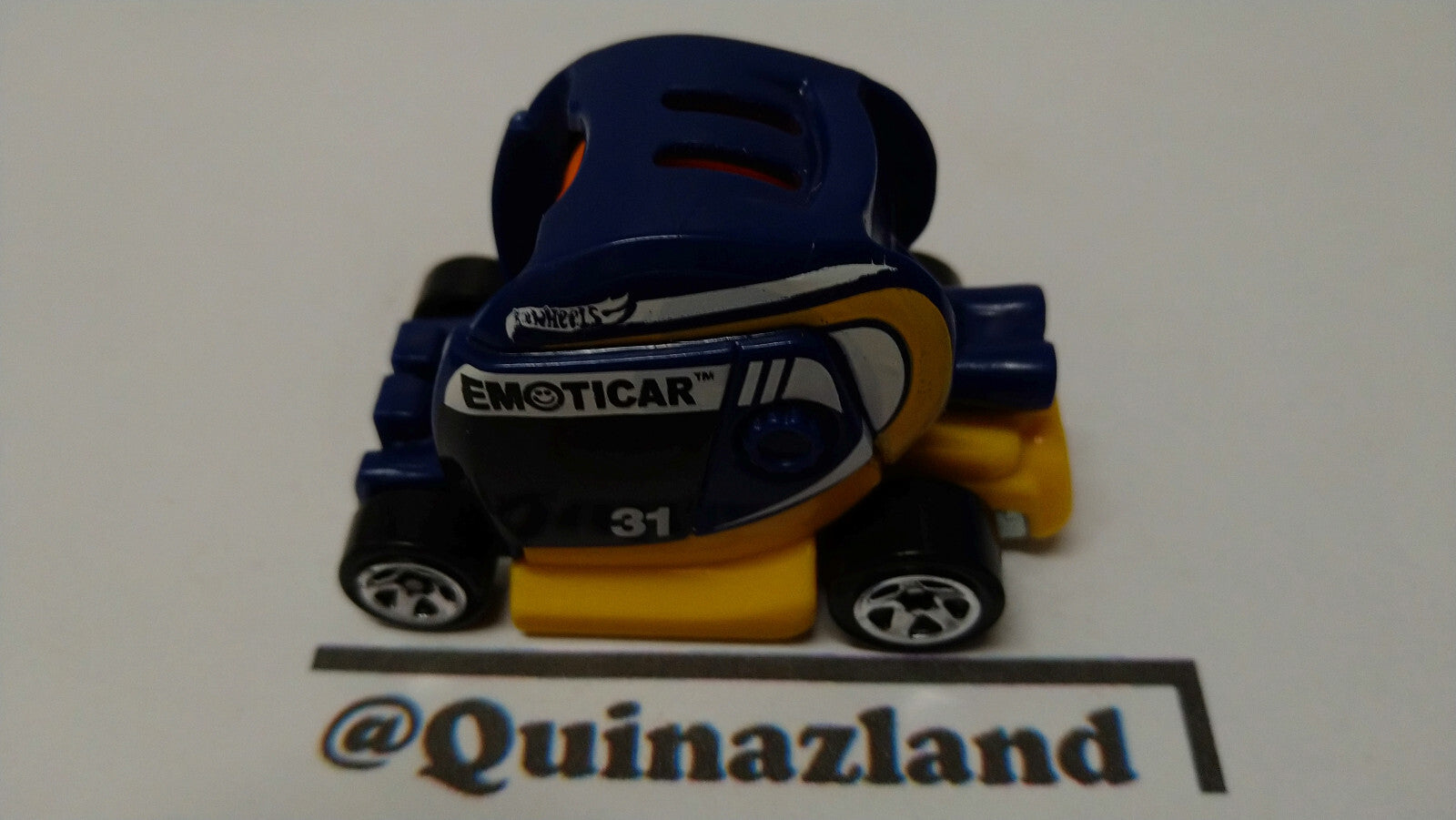 Hot Wheels First Editions Emoticar 2017-122  (A10)