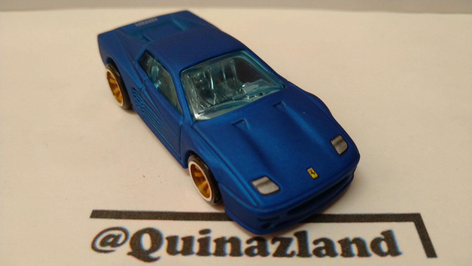Hot Wheels Ferrari F512M 2008 Ferrari racer  (A35)