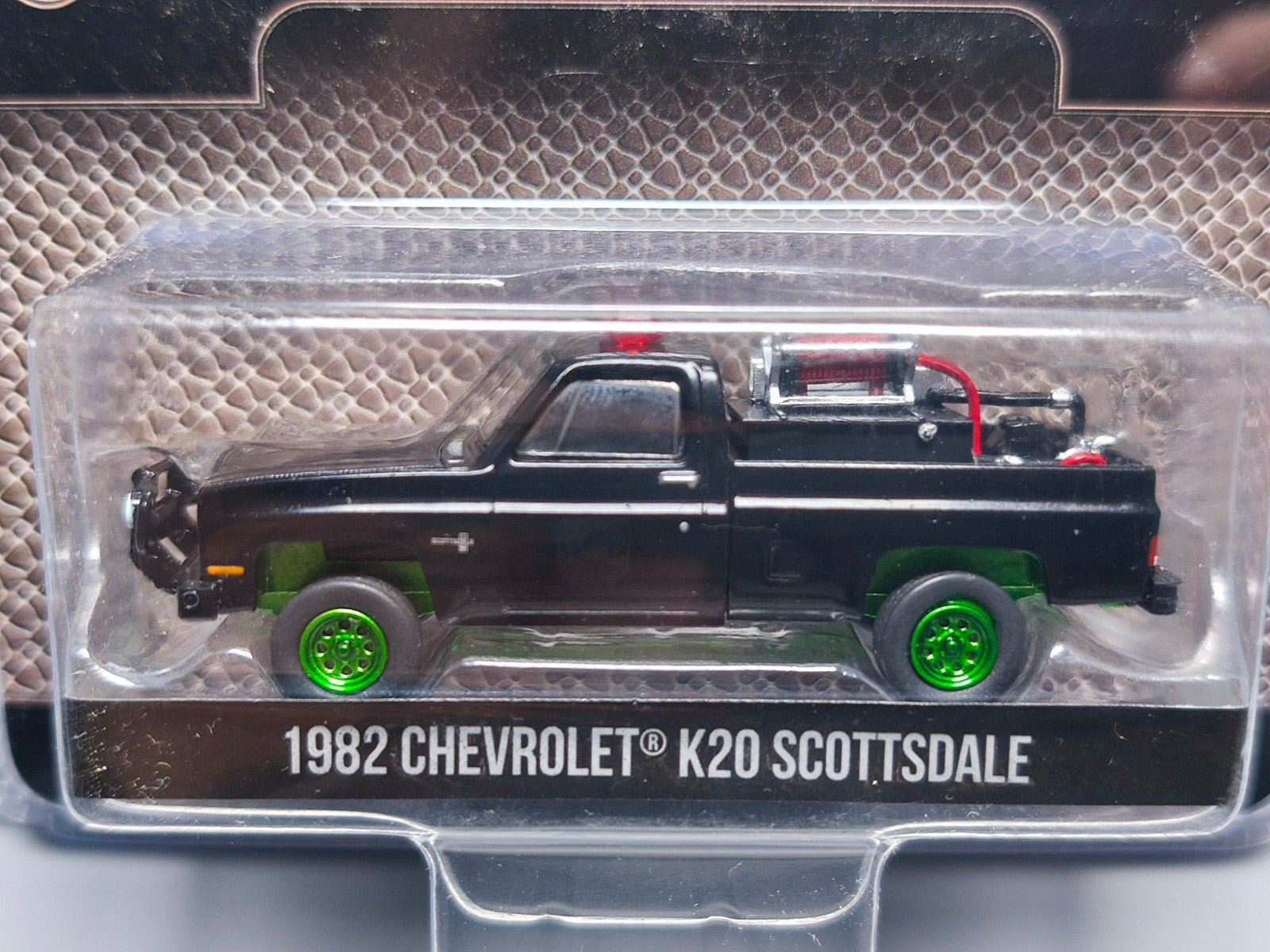 Greenlight Chase Black Bandit 1982 Chevrolet K20 Scottsdale  (NG59)