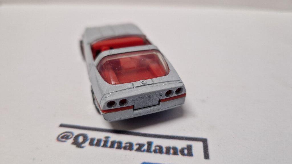 Matchbox 1982 mainline  83 corvette version grise claire   (A01)