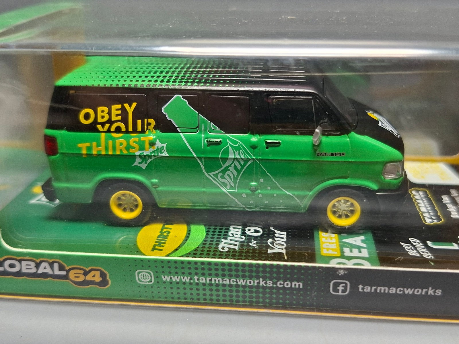 Tarmac Dodge Van Sprite Delivery Van, black/green (NP15)