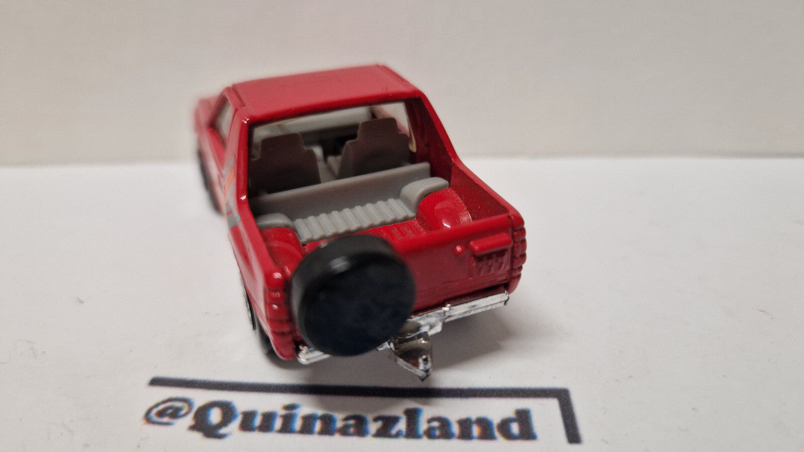 Matchbox 1992/93 mainline 52 Isuzu amigo   (A34)