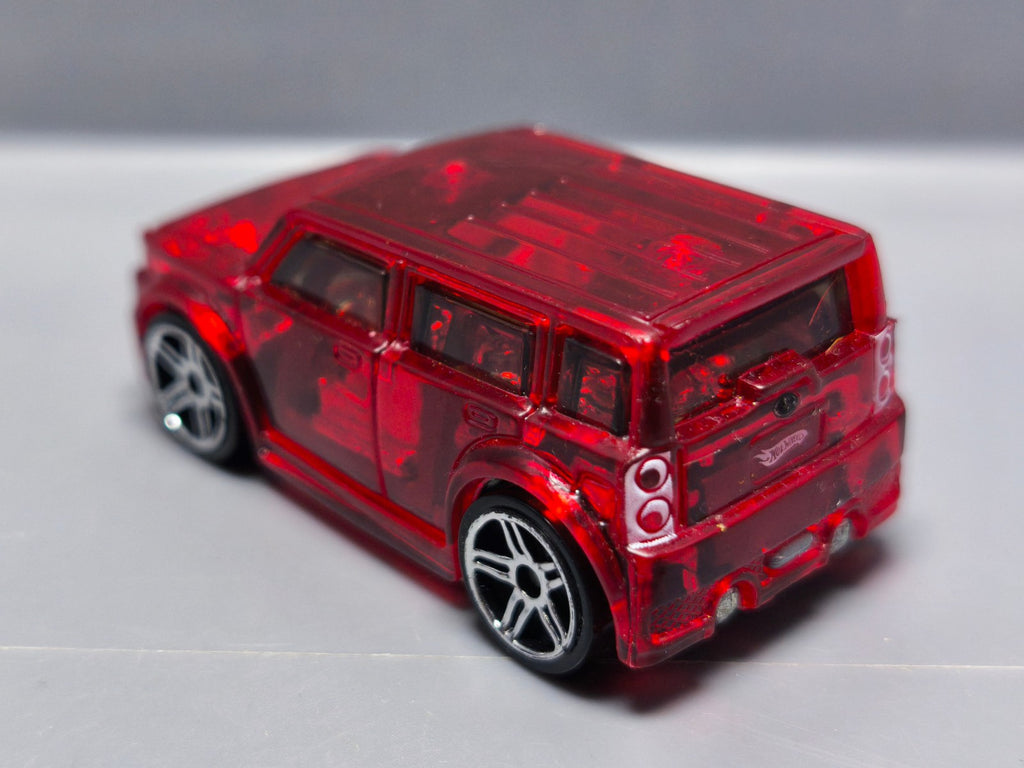 Hot Wheels Scion xb 2005-053 (A21)