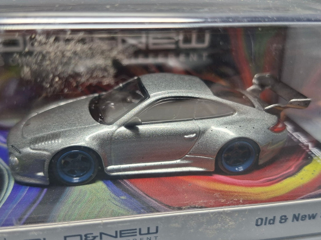 Tarmac Porsche Old & New 997 Gray Metallic (CP20)