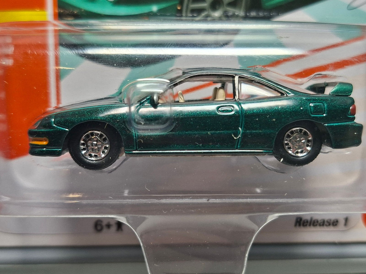 Johnny Lightning Classic gold  2000 Acura Integra Type R in Clover Green  (NG09)