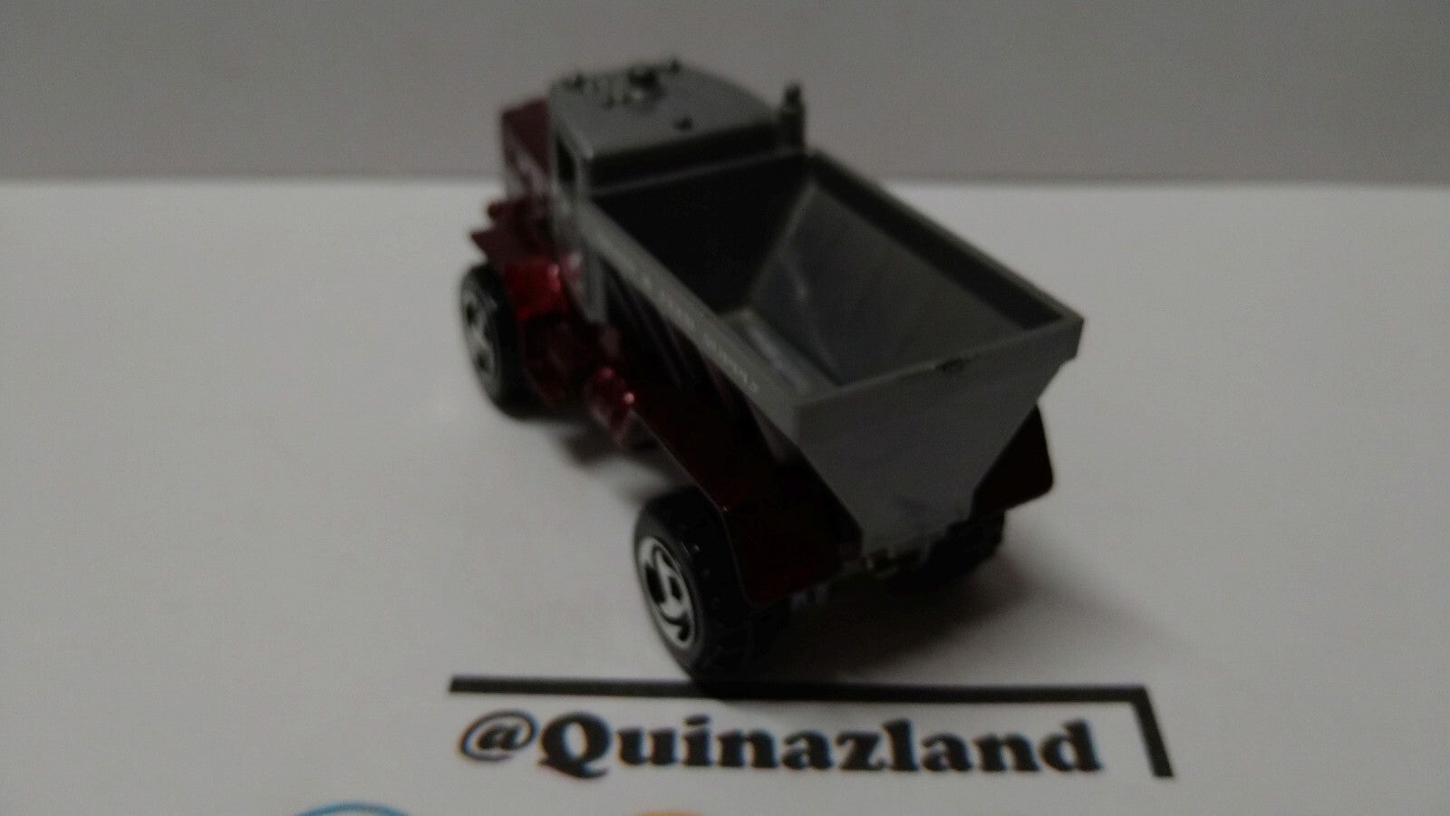 Hot Wheels Oshkosh snowplow 1996-201 (A37)