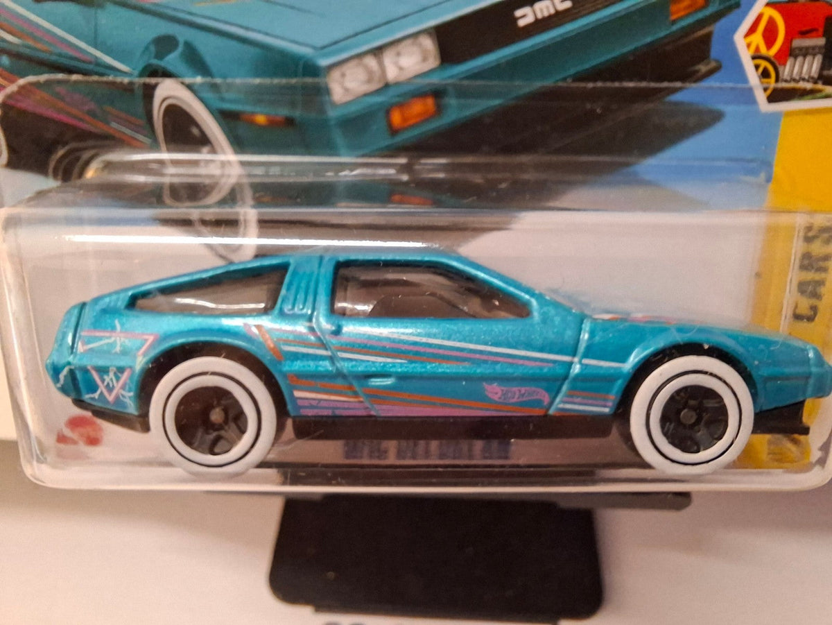 Hot Wheels DMC DeLorean  2025-036 (NP05)