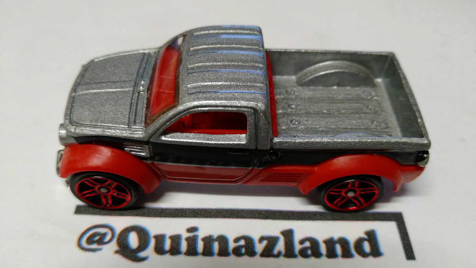 Hot Wheels Dodge M80 2007 mystery (A04)