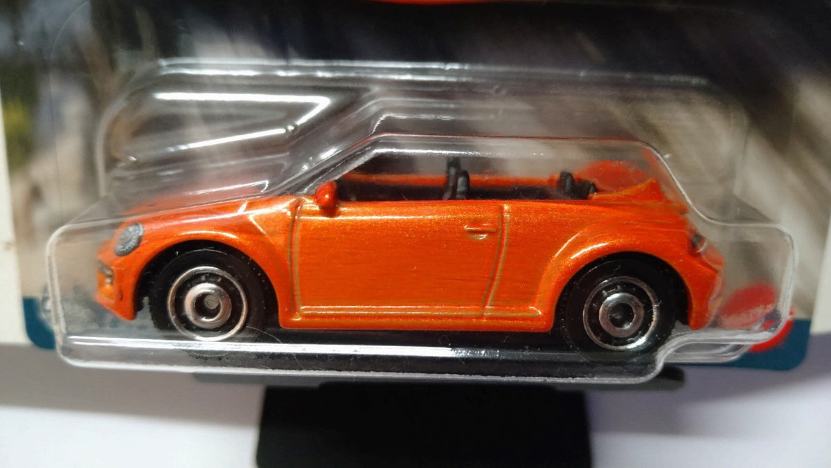 Matchbox German design 2019 Volkswagen Beetle convertible  (NP07)