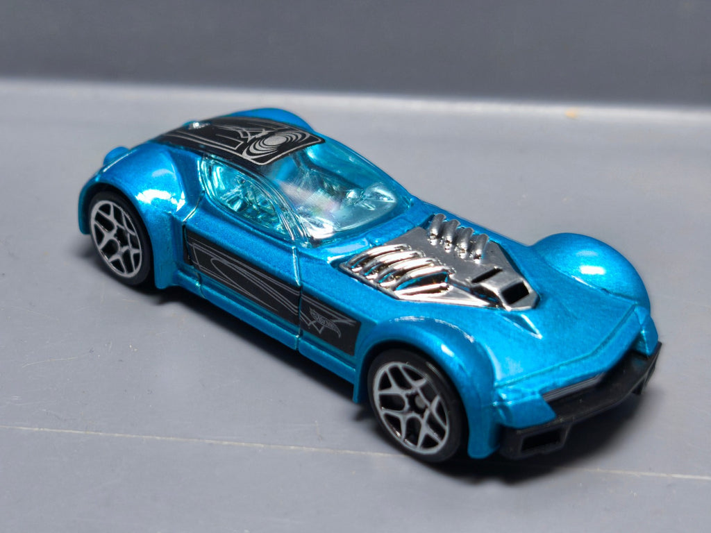 Hot Wheels Ballistik version malaysia 2003-107    (A03)