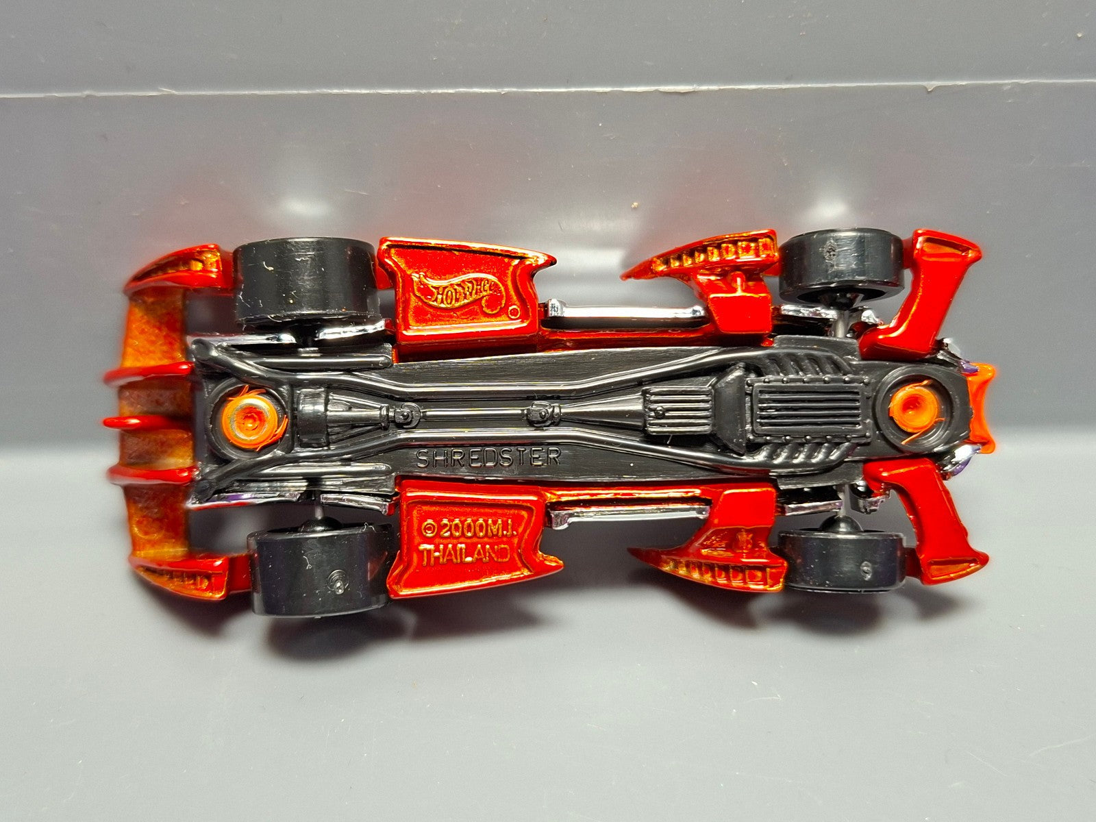 Hot Wheels 2008 egg hunt easter speedsters Shredster  (NG34)