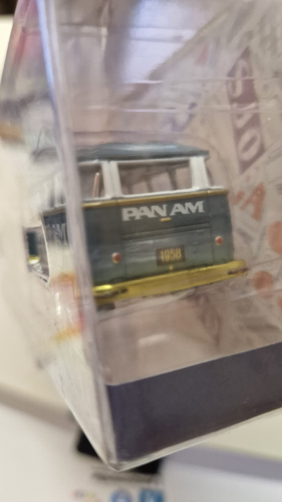M2 Machines Pan Am 1958 Volkswagen Microbus 15 Window Usa  Chase 250 pcs  (CT01)
