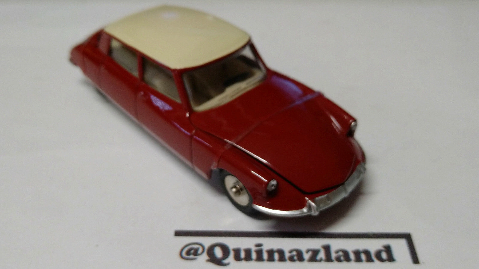 Dinky Toys Citroën DS 19 1/43 (NG54)